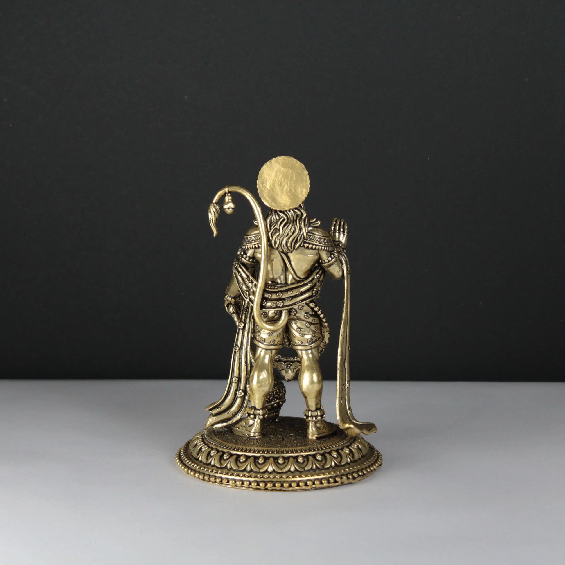 Stading Hanuman idol